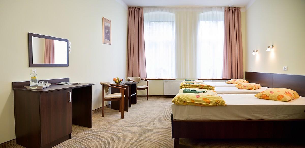 Victoria Nocleg ze śniadaniem 3*